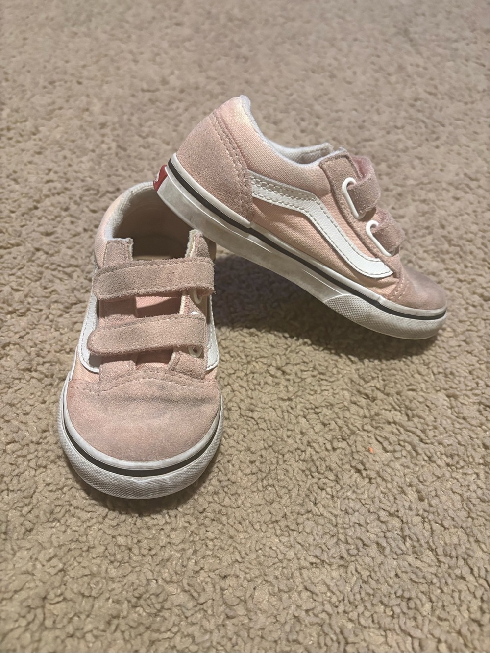 Vans Kids Velcro Skate Sneakers in Light Pink and White